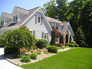Landscapers and Lawncare Services in Pleasant Hill, IA